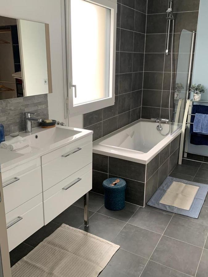 Maison De Charme Avec Jardin,Pace,Proche De Rennes Luaran gambar